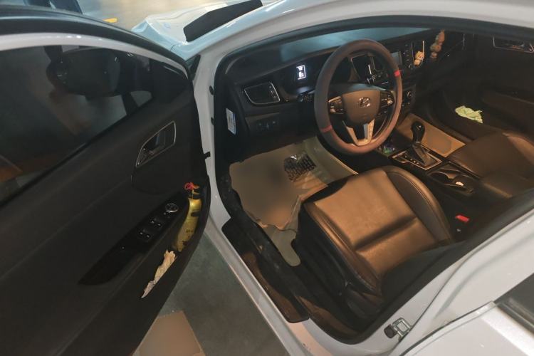 Used Hyundai Mistra 2014 1.8L Automatic Smart GLS Driver Seat