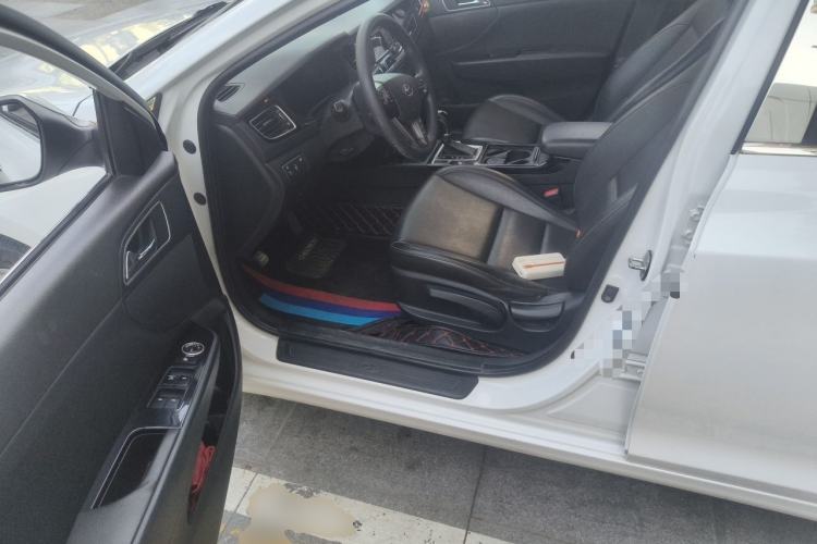 Used Hyundai Mistra 2014 1.8L Automatic Smart GLS Driver Seat