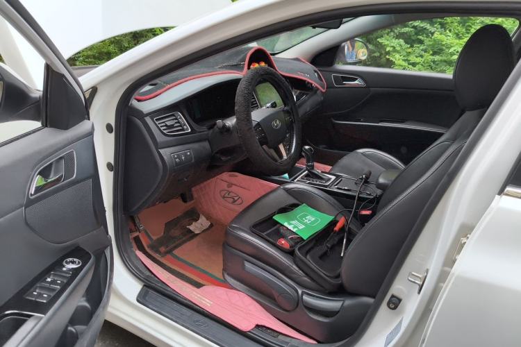 Used Hyundai Mistra 2014 1.8L Automatic Smart GLS Driver Seat