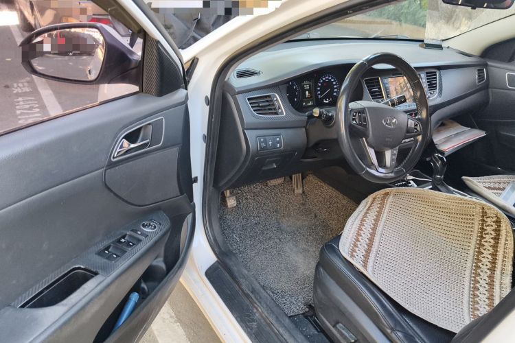 Used Hyundai Mistra 2014 1.8L Automatic Deluxe DLX Model Driver Seat
