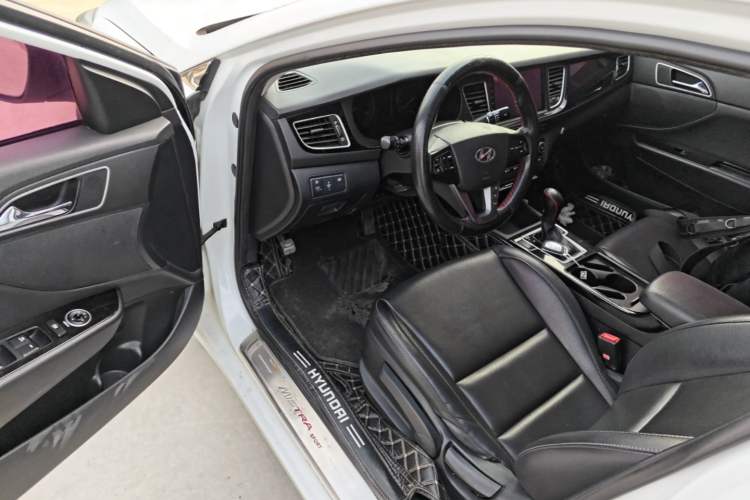 Used Hyundai Mistra 2014 1.8L Automatic Smart GLS Driver Seat