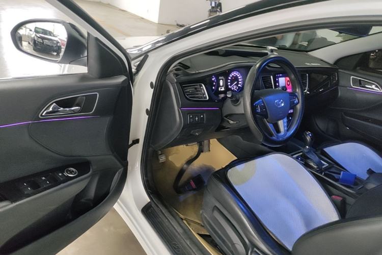 Used Hyundai Mistra 2014 1.8L Automatic Smart GLS Driver Seat