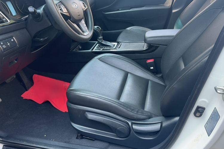 Used Hyundai Mistra 2014 1.8L Automatic Smart GLS Driver Seat