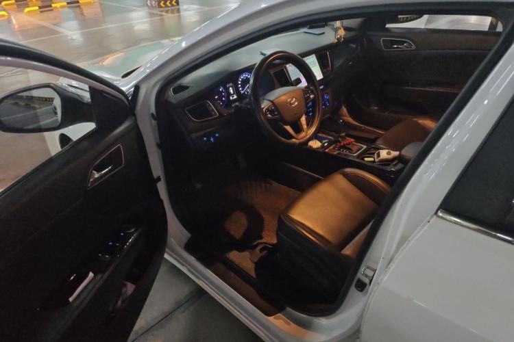 Used Hyundai Mistra 2014 1.8L Automatic Smart GLS Driver Seat