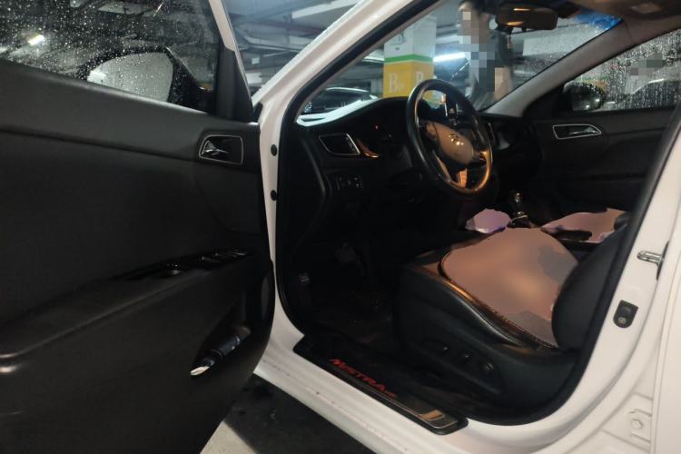 Used Hyundai Mistra 2014 1.8L Automatic Deluxe DLX Model Driver Seat