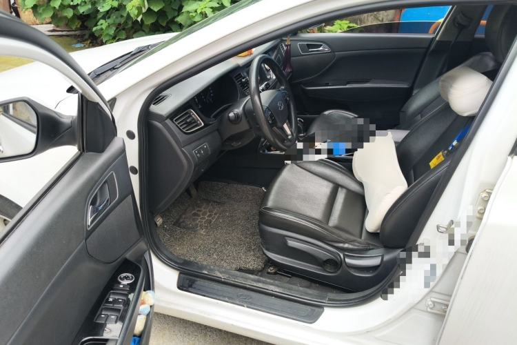 Used Hyundai Mistra 2014 1.8L Automatic Smart GLS Driver Seat