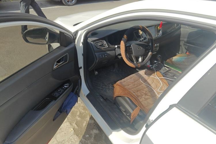 Used Hyundai Mistra 2014 1.8L Automatic Deluxe DLX Model Driver Seat