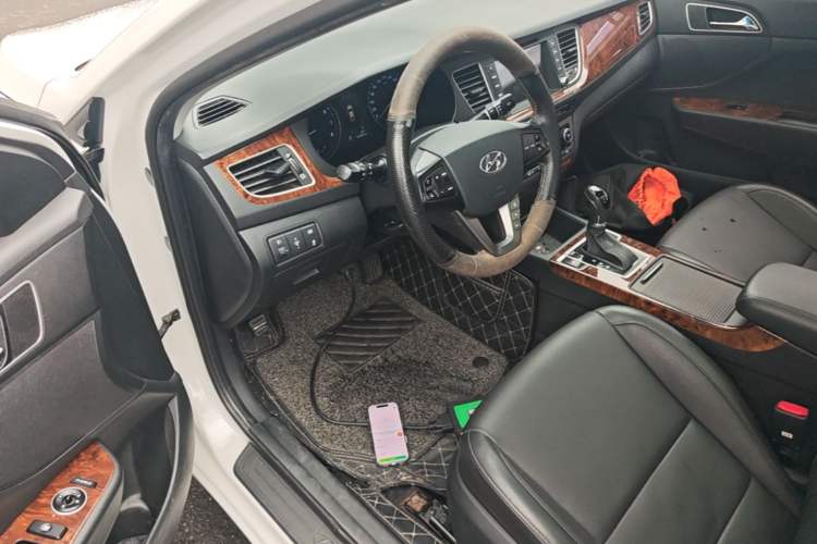 Used Hyundai Mistra 2014 1.8L Automatic Deluxe DLX Model Driver Seat