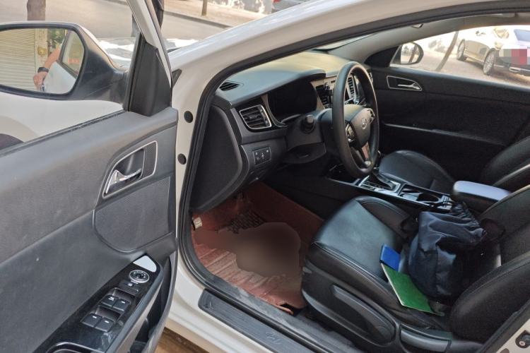 Used Hyundai Mistra 2014 1.8L Automatic Smart GLS Driver Seat