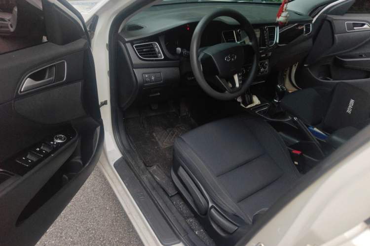 Used Hyundai Mistra 2014 1.8L Manual Comfort GL Model Driver Seat