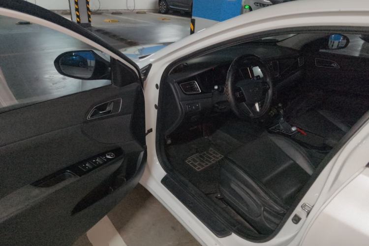 Used Hyundai Mistra 2014 1.8L Automatic Smart GLS Driver Seat