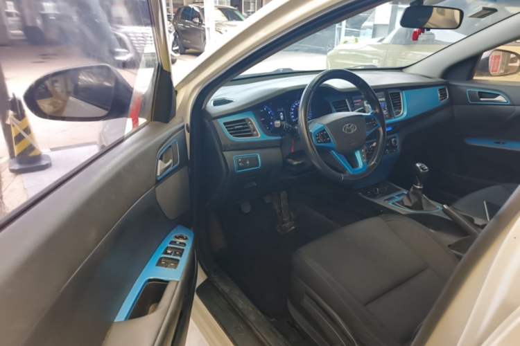 Used Hyundai Mistra 2014 1.8L Manual Comfort GL Model Driver Seat