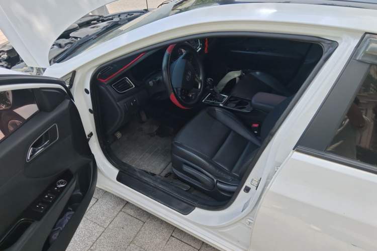Used Hyundai Mistra 2014 1.8L Automatic Smart GLS Driver Seat