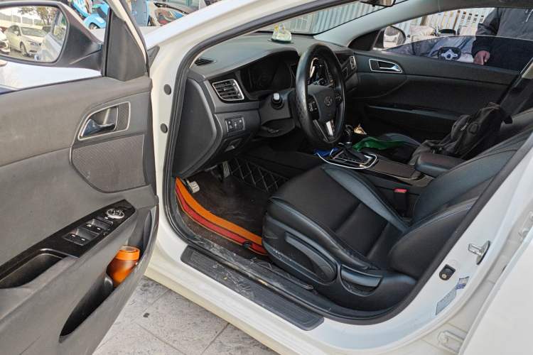 Used Hyundai Mistra 2014 1.8L Automatic Smart GLS Driver Seat