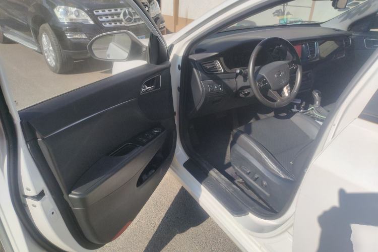 Used Hyundai Mistra 2014 1.8L Automatic Deluxe DLX Model Driver Seat