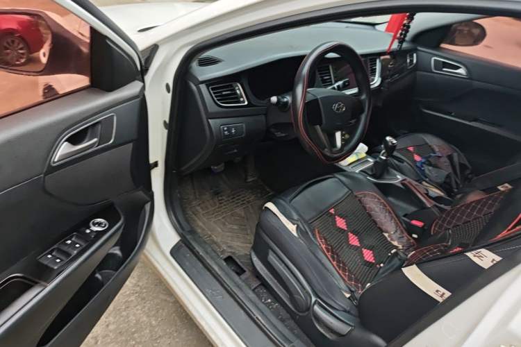 Used Hyundai Mistra 2014 1.8L Manual Comfort GL Model Driver Seat