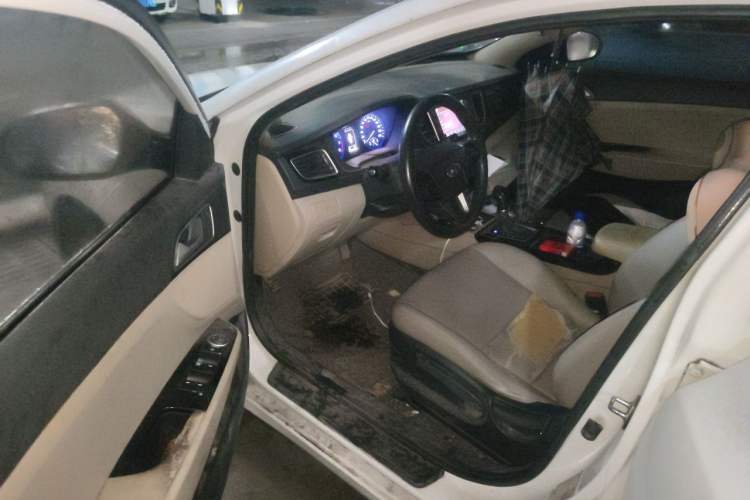 Used Hyundai Mistra 2014 1.8L Automatic Comfort Model GL Driver Seat