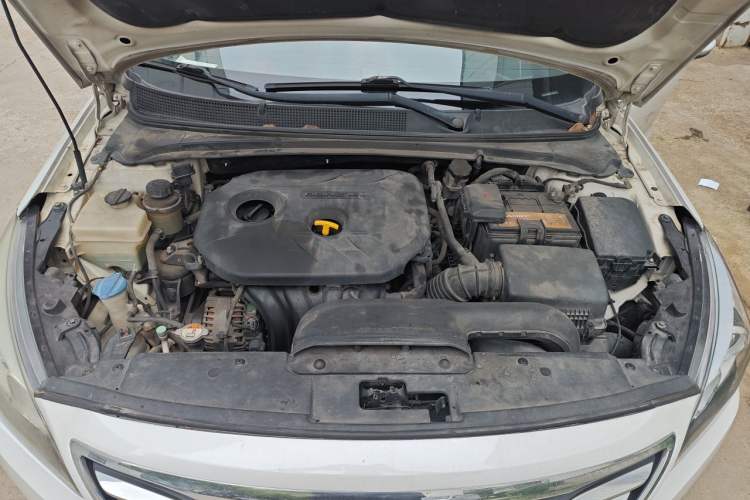Used Hyundai Mistra 2014 1.8L Automatic Smart GLS Engine Bay