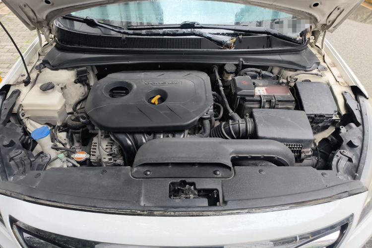 Used Hyundai Mistra 2014 1.8L Automatic Deluxe DLX Model Engine Bay