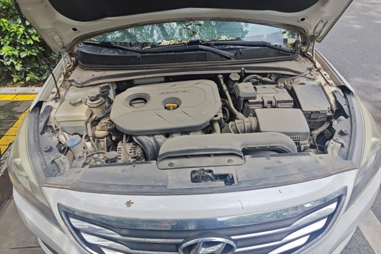 Used Hyundai Mistra 2014 1.8L Automatic Smart GLS Engine Bay