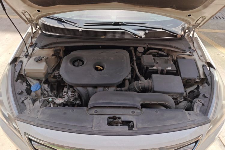 Used Hyundai Mistra 2014 1.8L Automatic Deluxe DLX Model Engine Bay