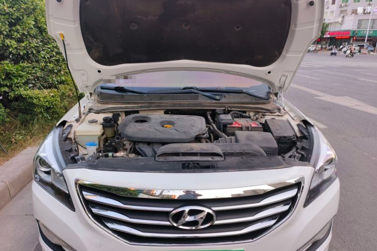 Used Hyundai Mistra 2014 1.8L Automatic Smart GLS Engine Bay