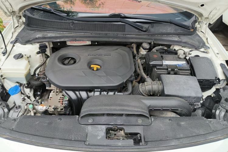 Used Hyundai Mistra 2014 1.8L Automatic Deluxe DLX Model Engine Bay