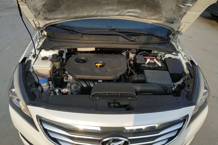 Used Hyundai Mistra 2014 1.8L Manual Comfort GL Model Engine Bay
