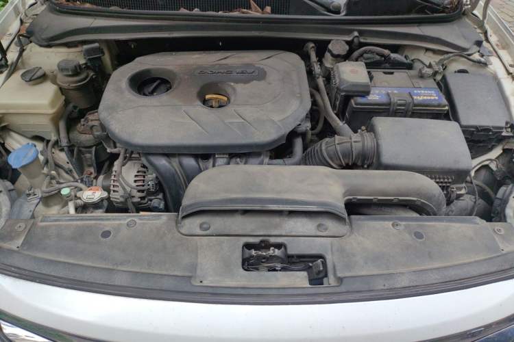Used Hyundai Mistra 2014 1.8L Automatic Smart GLS Engine Bay