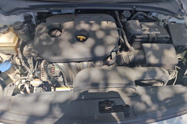 Used Hyundai Mistra 2014 1.8L Automatic Smart GLS Engine Bay