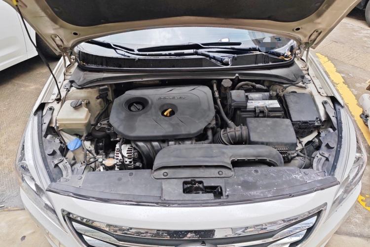 Used Hyundai Mistra 2014 1.8L Automatic Deluxe DLX Model Engine Bay