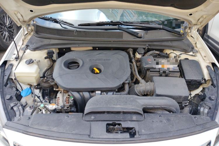 Used Hyundai Mistra 2014 1.8L Automatic Deluxe DLX Model Engine Bay