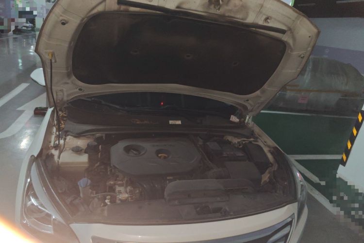 Used Hyundai Mistra 2014 1.8L Automatic Smart GLS Engine Bay
