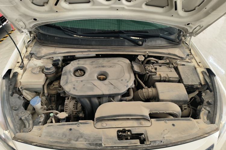 Used Hyundai Mistra 2014 1.8L Manual Comfort GL Model Engine Bay