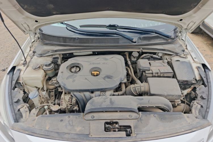 Used Hyundai Mistra 2014 1.8L Automatic Smart GLS Engine Bay