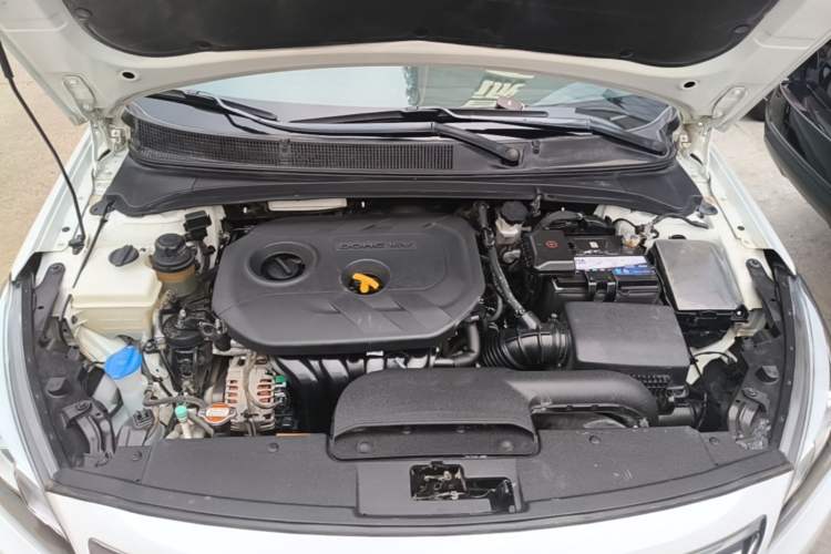 Used Hyundai Mistra 2014 1.8L Automatic Smart GLS Engine Bay