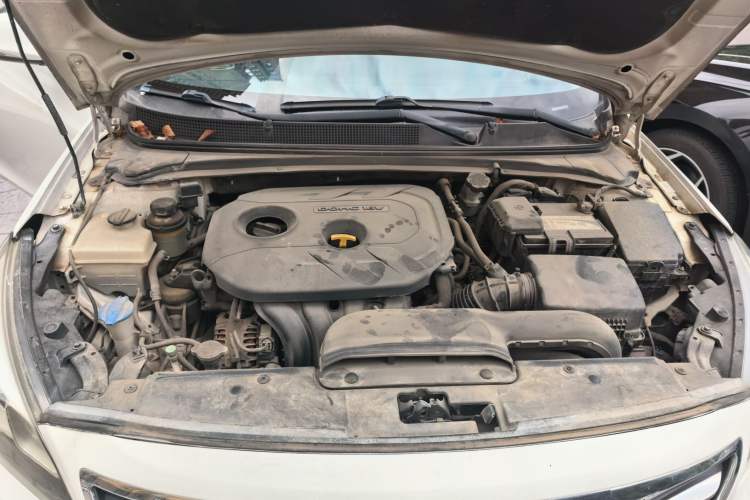 Used Hyundai Mistra 2014 1.8L Automatic Smart GLS Engine Bay