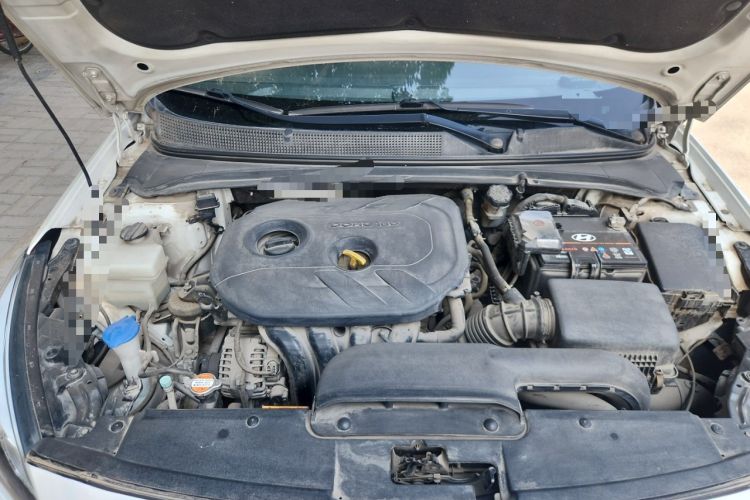 Used Hyundai Mistra 2014 1.8L Automatic Deluxe DLX Model Engine Bay