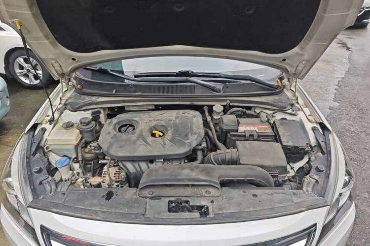 Used Hyundai Mistra 2014 1.8L Automatic Smart GLS Engine Bay