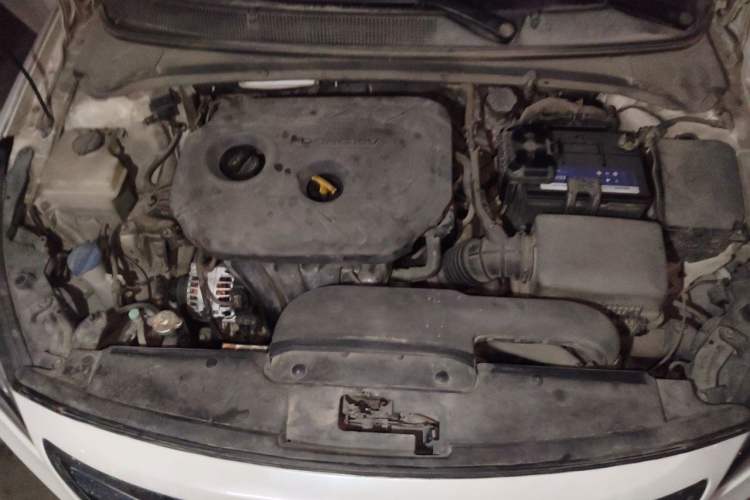Used Hyundai Mistra 2014 1.8L Automatic Deluxe DLX Model Engine Bay