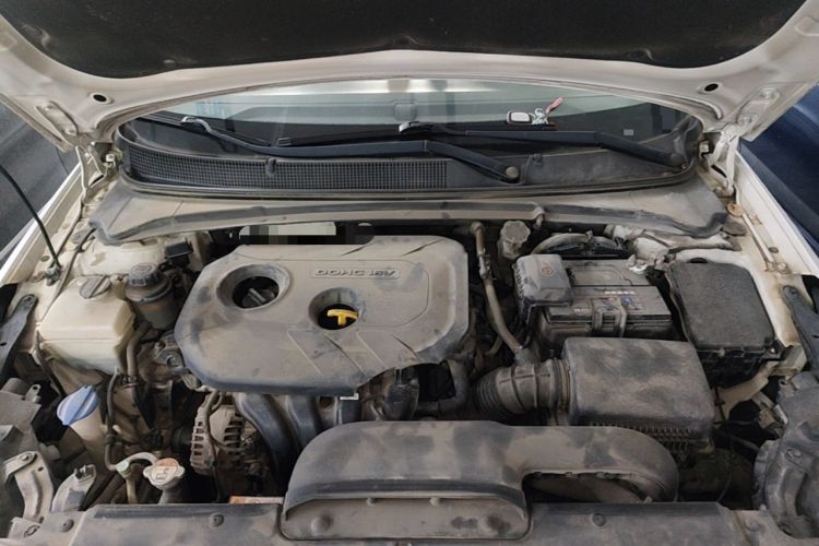 Used Hyundai Mistra 2014 1.8L Automatic Smart GLS Engine Bay