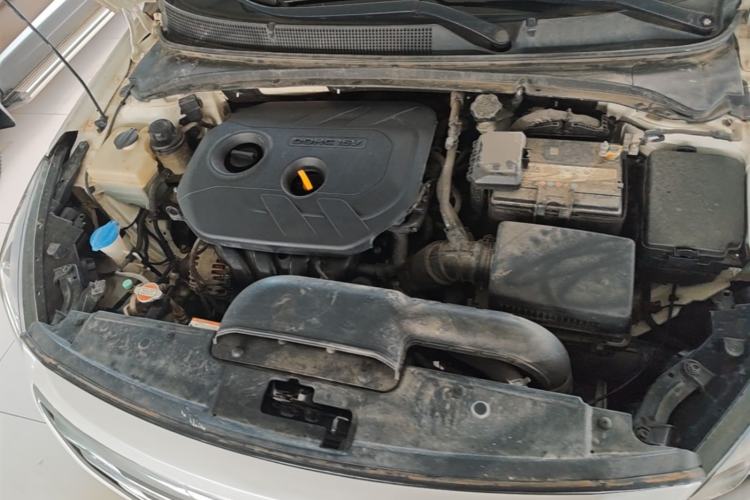 Used Hyundai Mistra 2014 1.8L Automatic Smart GLS Engine Bay