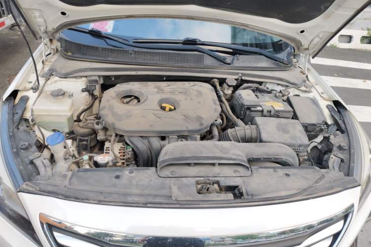 Used Hyundai Mistra 2014 1.8L Automatic Deluxe DLX Model Engine Bay