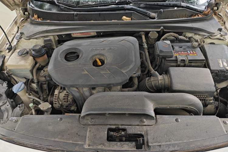 Used Hyundai Mistra 2014 1.8L Automatic Smart GLS Engine Bay