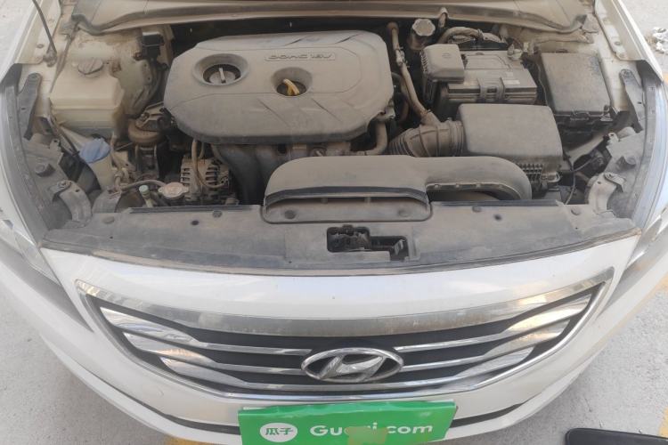Used Hyundai Mistra 2014 1.8L Automatic Deluxe DLX Model Engine Bay