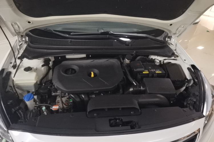 Used Hyundai Mistra 2014 1.8L Automatic Deluxe DLX Model Engine Bay