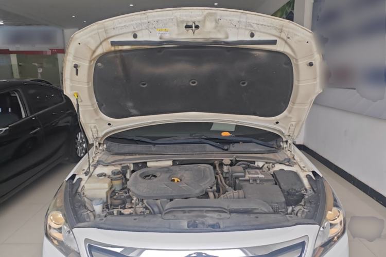 Used Hyundai Mistra 2014 1.8L Automatic Smart GLS Engine Bay