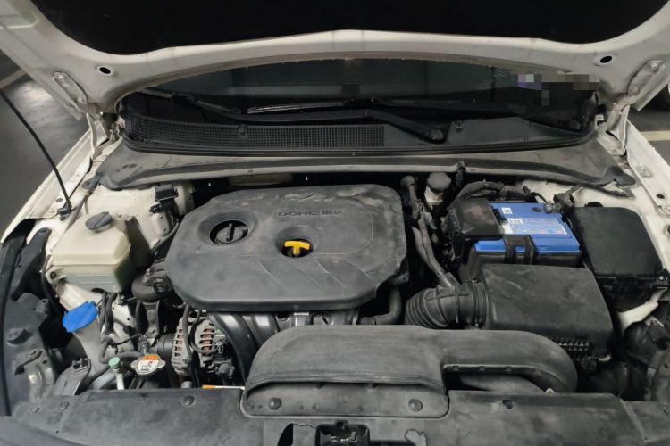 Used Hyundai Mistra 2014 1.8L Automatic Deluxe DLX Model Engine Bay