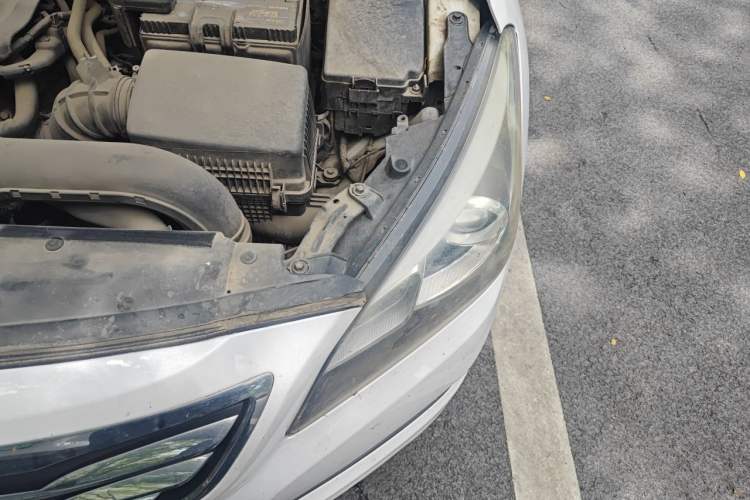 Used Hyundai Mistra 2014 1.8L Automatic Smart GLS Engine Bay Left