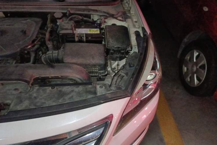Used Hyundai Mistra 2014 1.8L Automatic Smart GLS Engine Bay Left